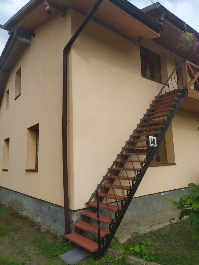 Садиба У Богдана Skole Luaran gambar